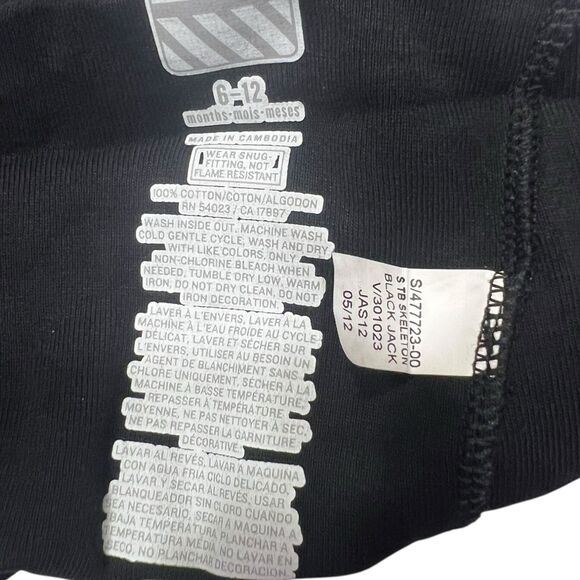 Old Navy Baby Skeleton Pajama Set 6–12M Glow Halloween NWT 2012 Release - Picture 4 of 11